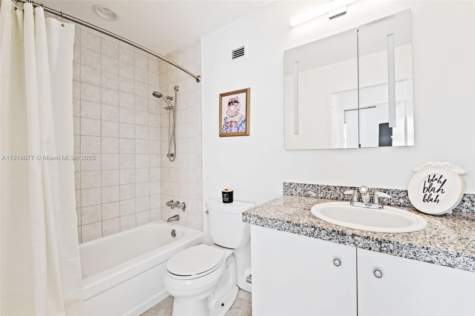 CARLISLE ON THE OCEAN CON - Residential