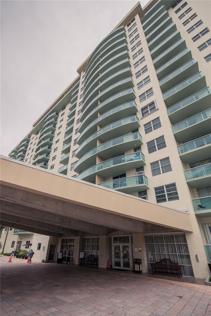 OCEANVIEW BUILDING A COND - Residential