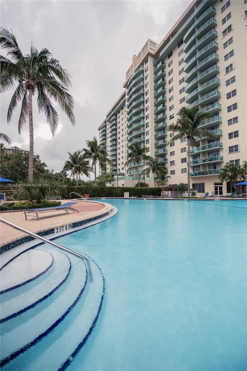 OCEANVIEW BUILDING A COND - Residential