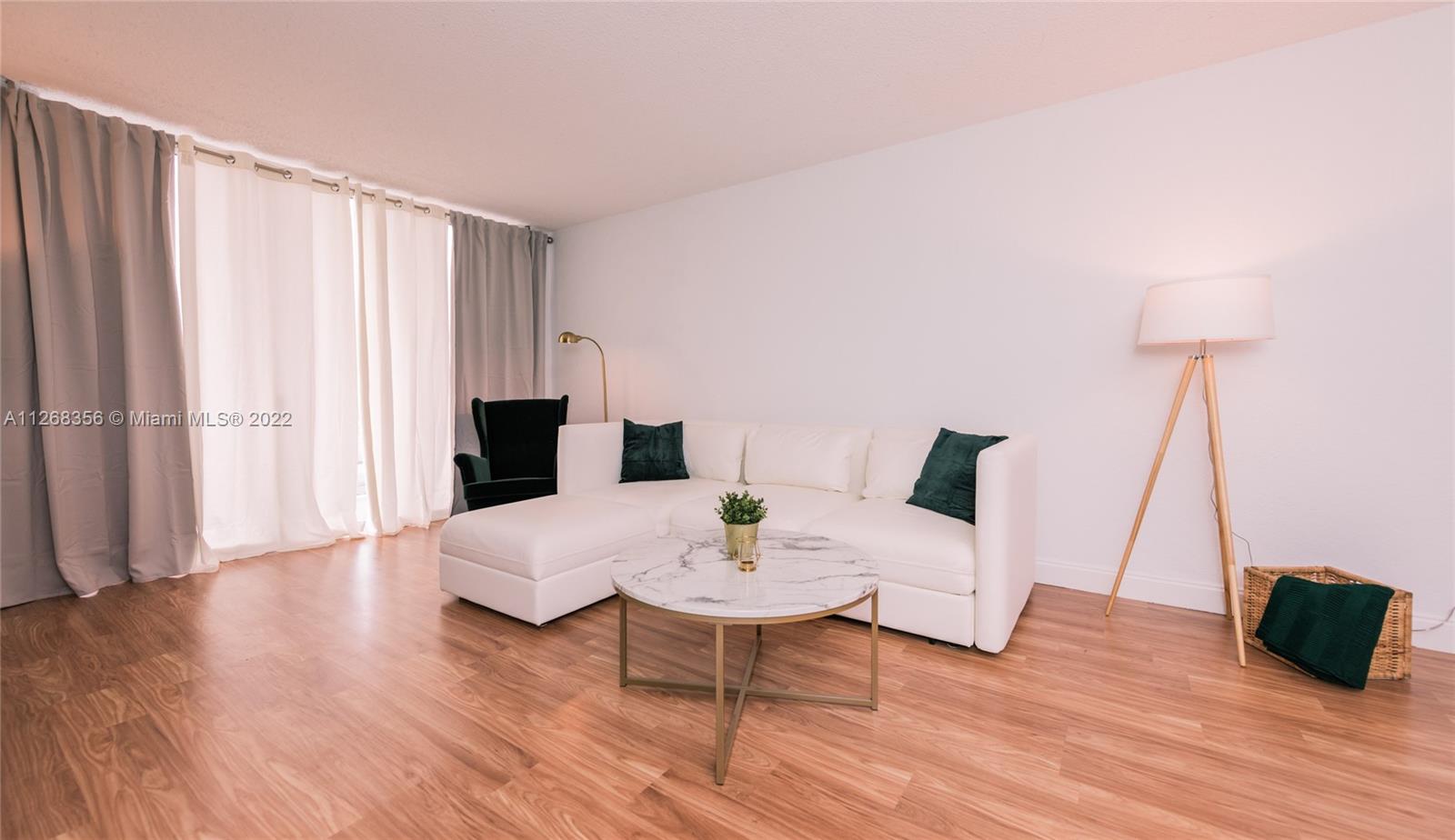OCEANVIEW BUILDING A COND - Residential
