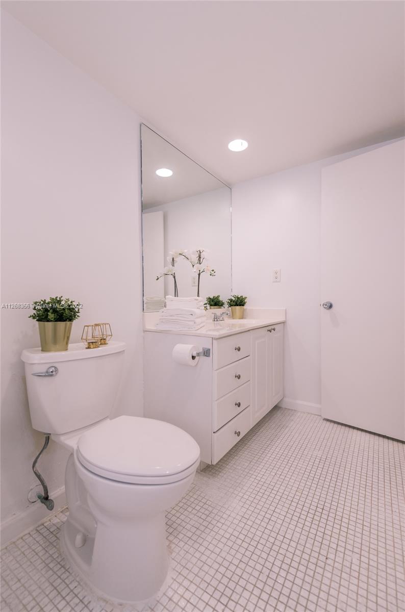 OCEANVIEW BUILDING A COND - Residential