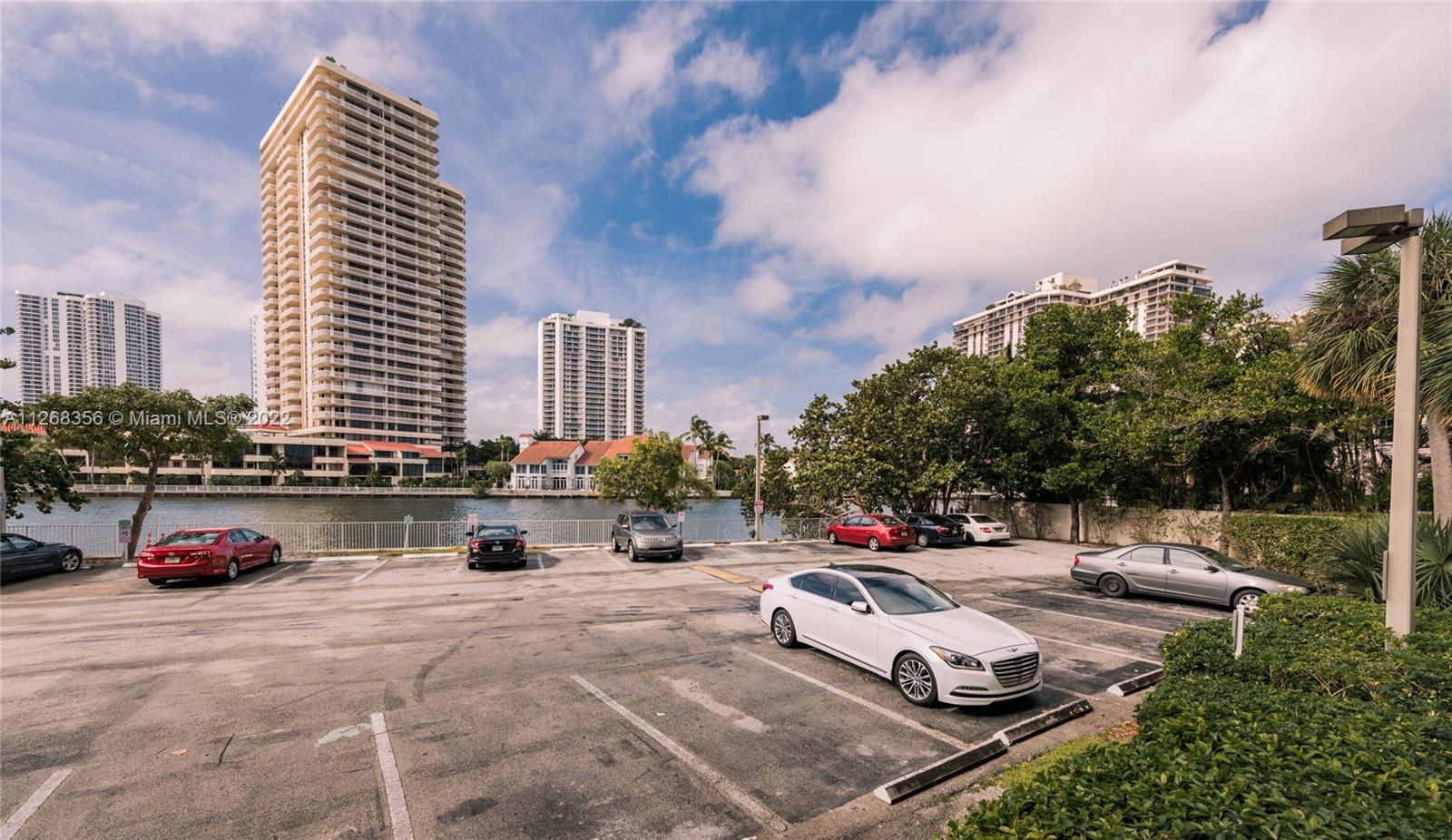 OCEANVIEW BUILDING A COND - Residential