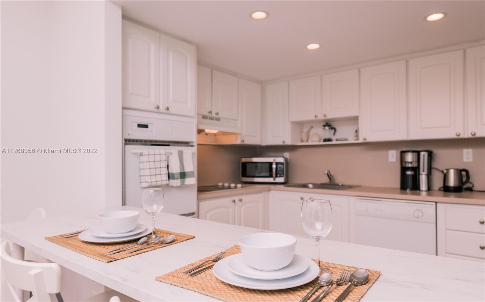 OCEANVIEW BUILDING A COND - Residential