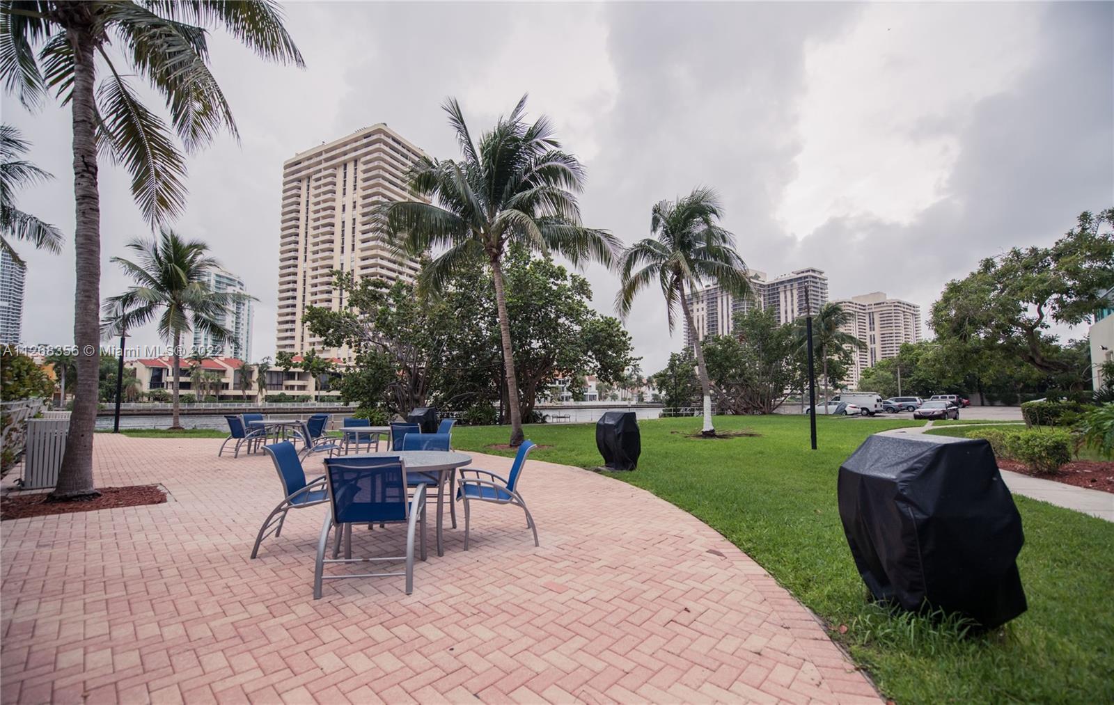 OCEANVIEW BUILDING A COND - Residential