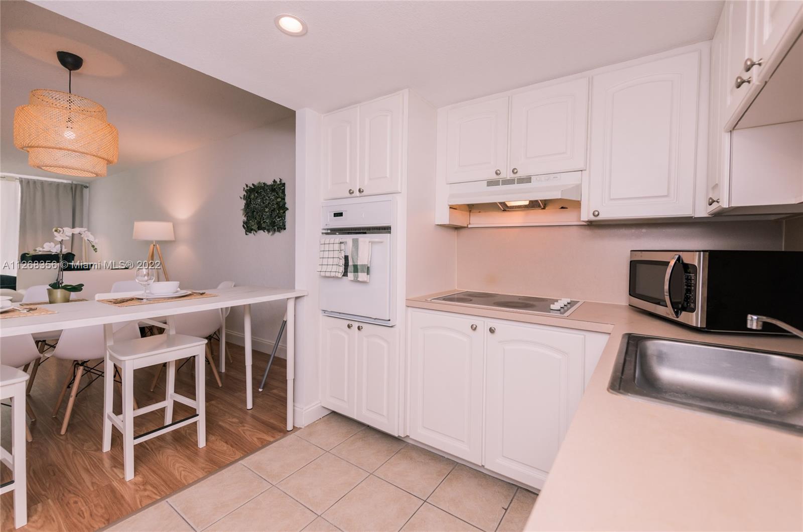 OCEANVIEW BUILDING A COND - Residential