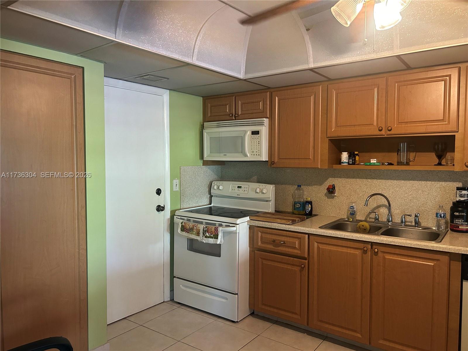 FAIRWAYS RIVIERA CONDO - Residential