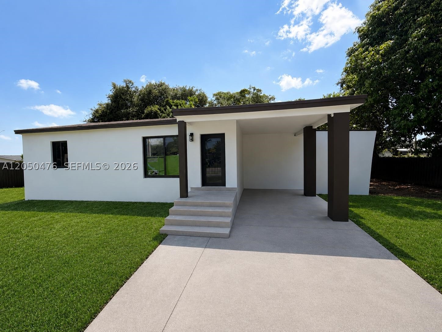 Welcome to this beautifully renovated 3-bedroom, 2-bathroom single-family home! This move-in-ready property has been completely updated with modern finishes throughout, featuring brand-new white tile flooring, a stunning new kitchen with contemporary cabinetry and countertops, and fully renovated bathrooms. Fresh, bright, and designed with today’s buyer in mind, this home offers a clean, modern aesthetic and comfortable living spaces. With an oversized lot of 8,200 sqft Conveniently located near schools, shopping, dining, and major highways, this is the perfect opportunity for homeowners seeking a turnkey property. Schedule your private showing today!