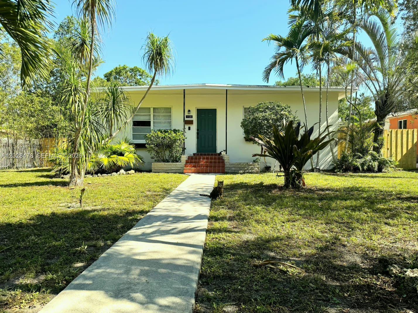 IRONS MANOR 4TH ADDN - Residential Lease