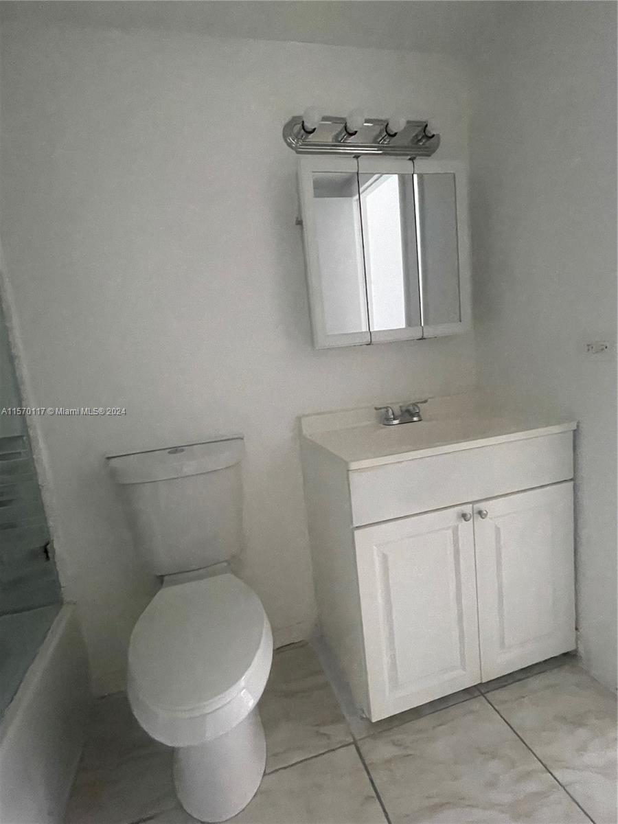 TALL TREES CONDO - Residential Lease