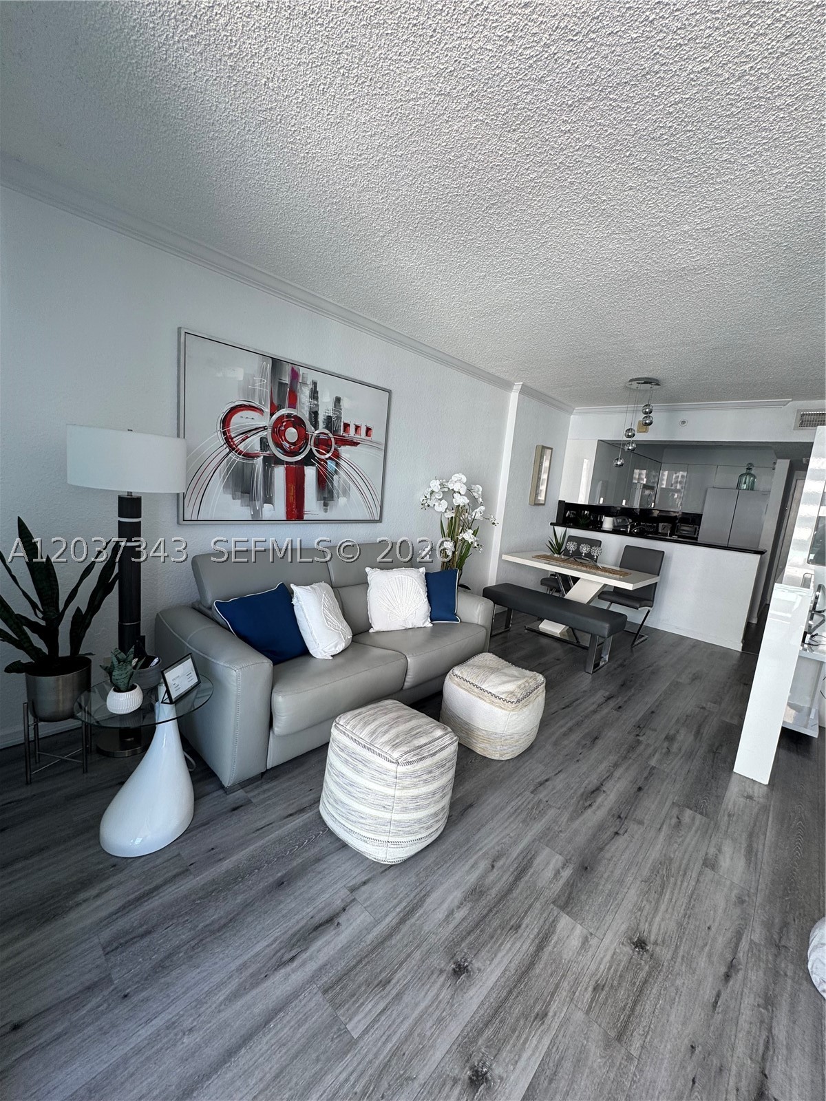 WAVE CONDO - Residential Lease