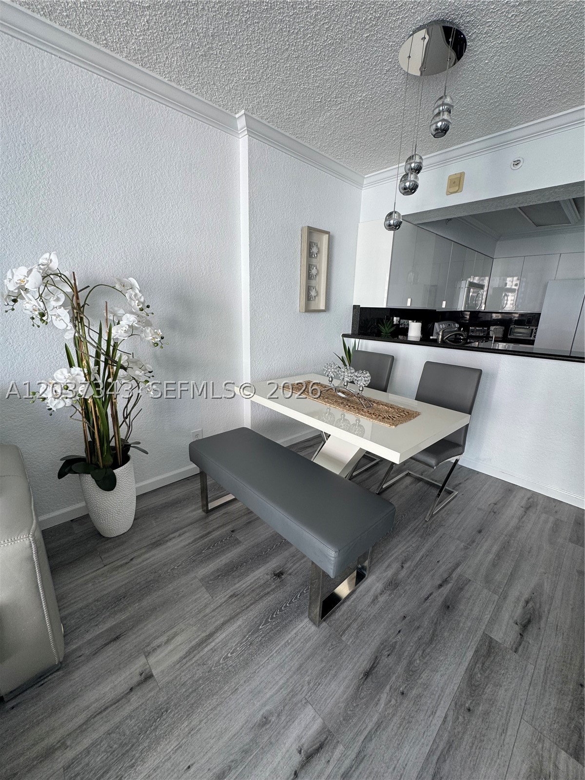 WAVE CONDO - Residential Lease