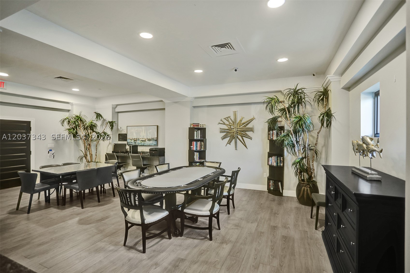 WAVE CONDO - Residential Lease