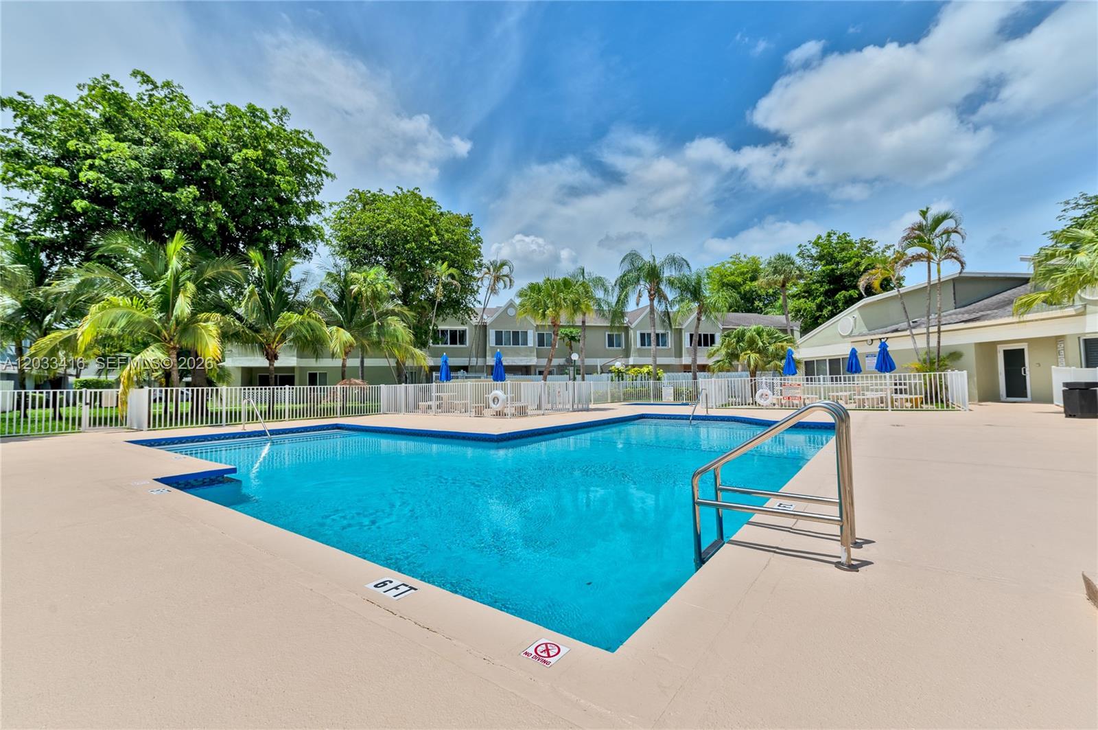 ANTIGUA AT CNTRY CLUBOF M - Residential Lease