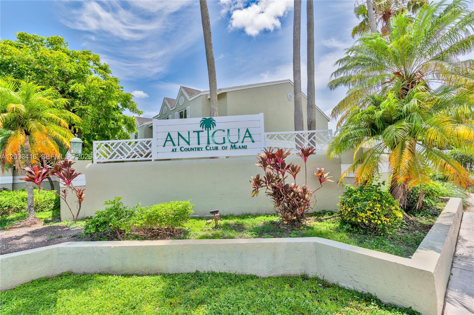 ANTIGUA AT CNTRY CLUBOF M - Residential Lease