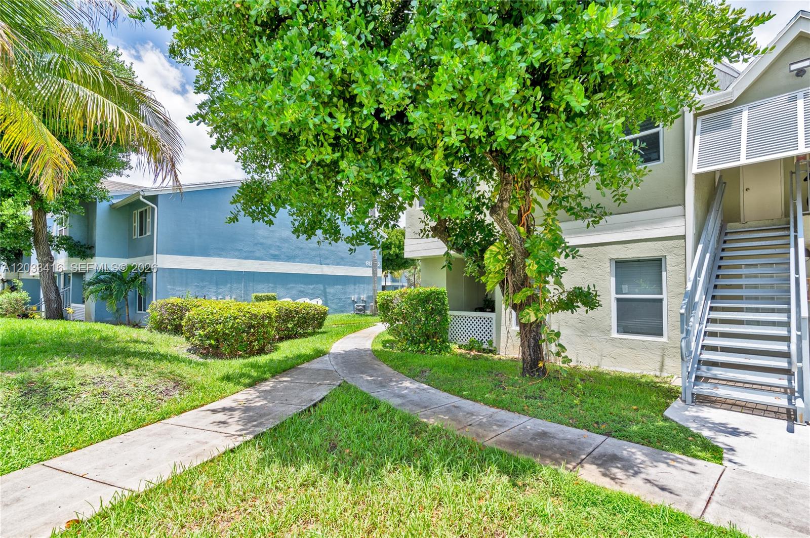 ANTIGUA AT CNTRY CLUBOF M - Residential Lease