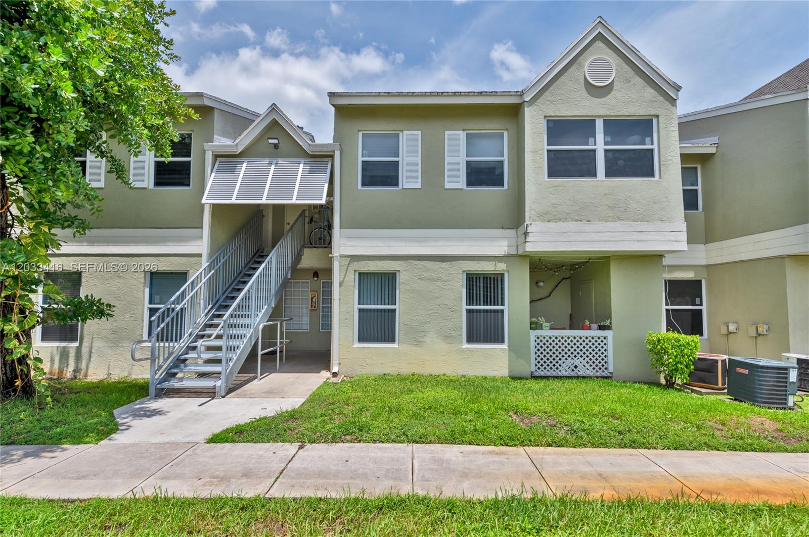ANTIGUA AT CNTRY CLUBOF M - Residential Lease