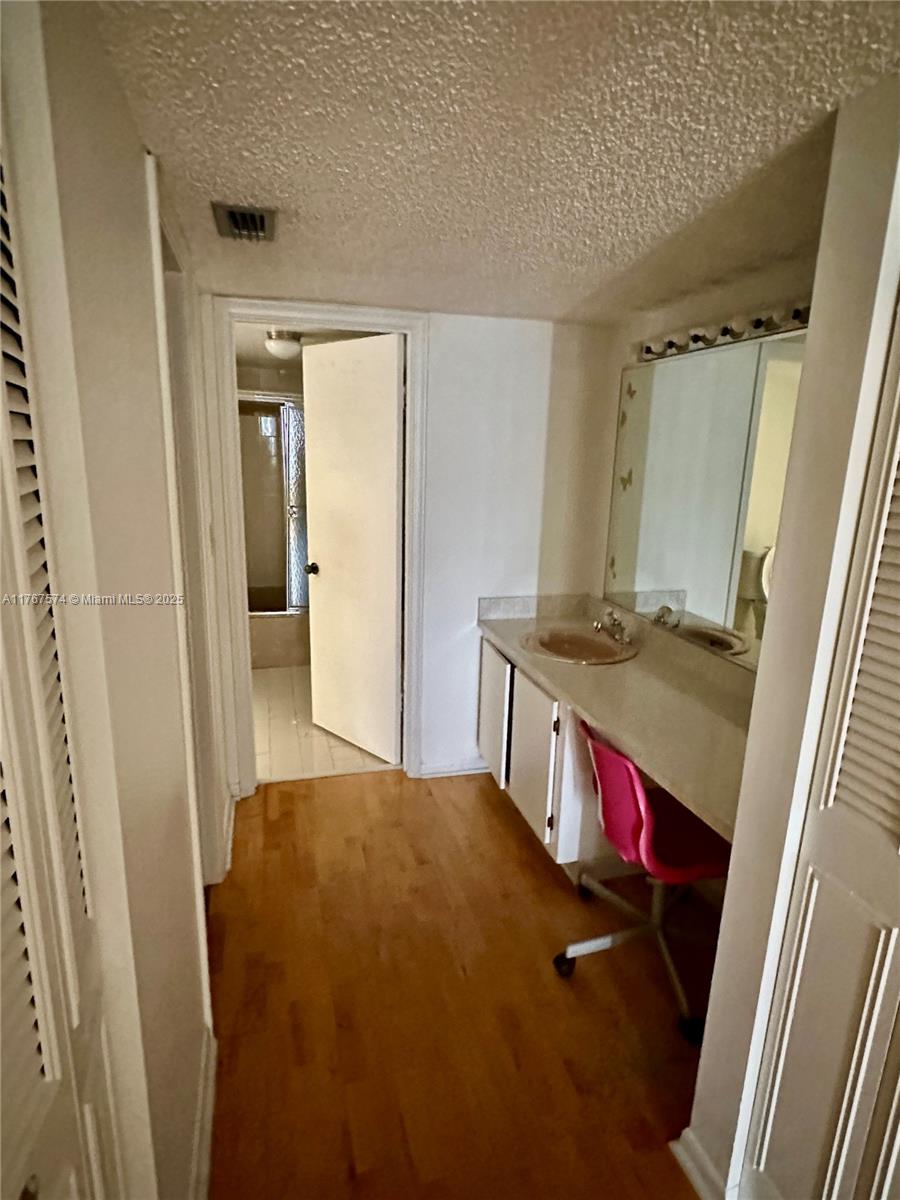 HALLANDALE GARDENS CONDO - Residential