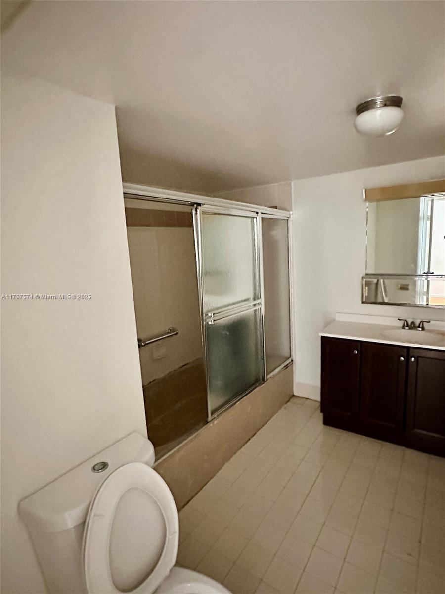 HALLANDALE GARDENS CONDO - Residential