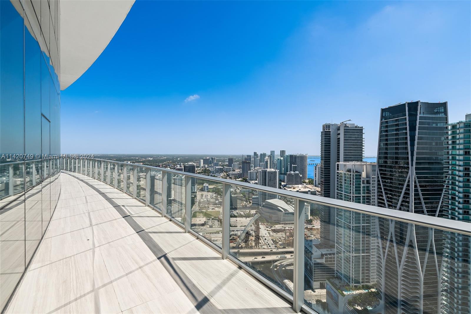 PARAMOUNT MIAMI WORLDCENT - Residential