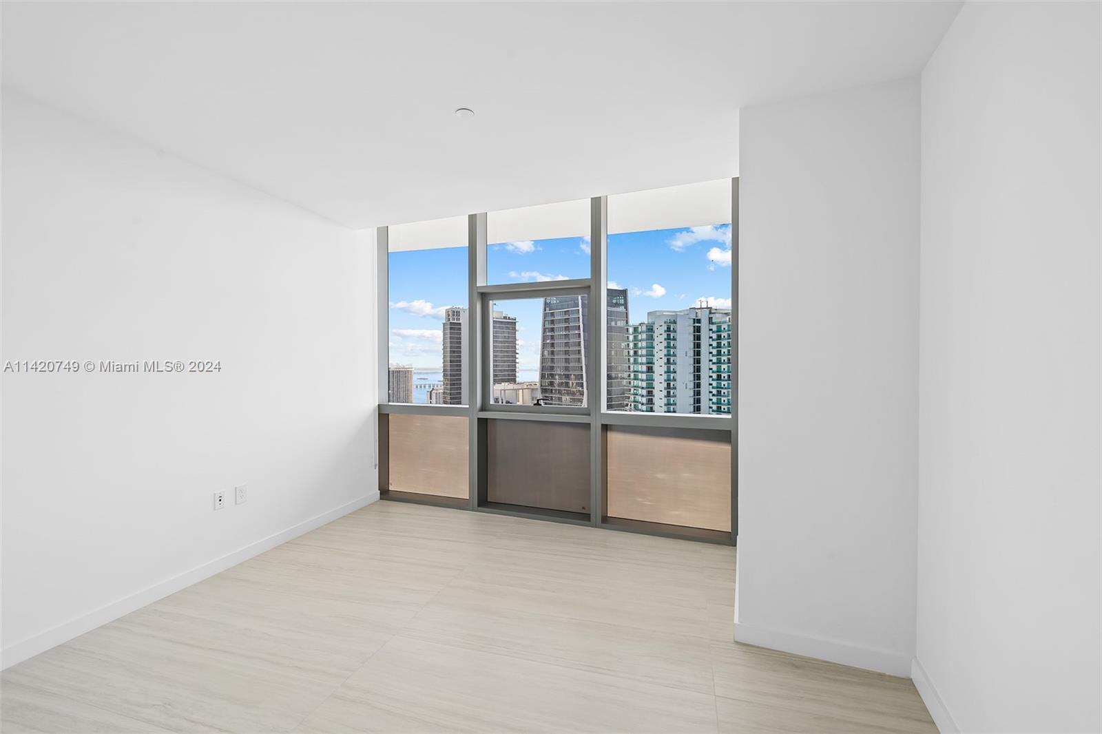PARAMOUNT MIAMI WORLDCENT - Residential