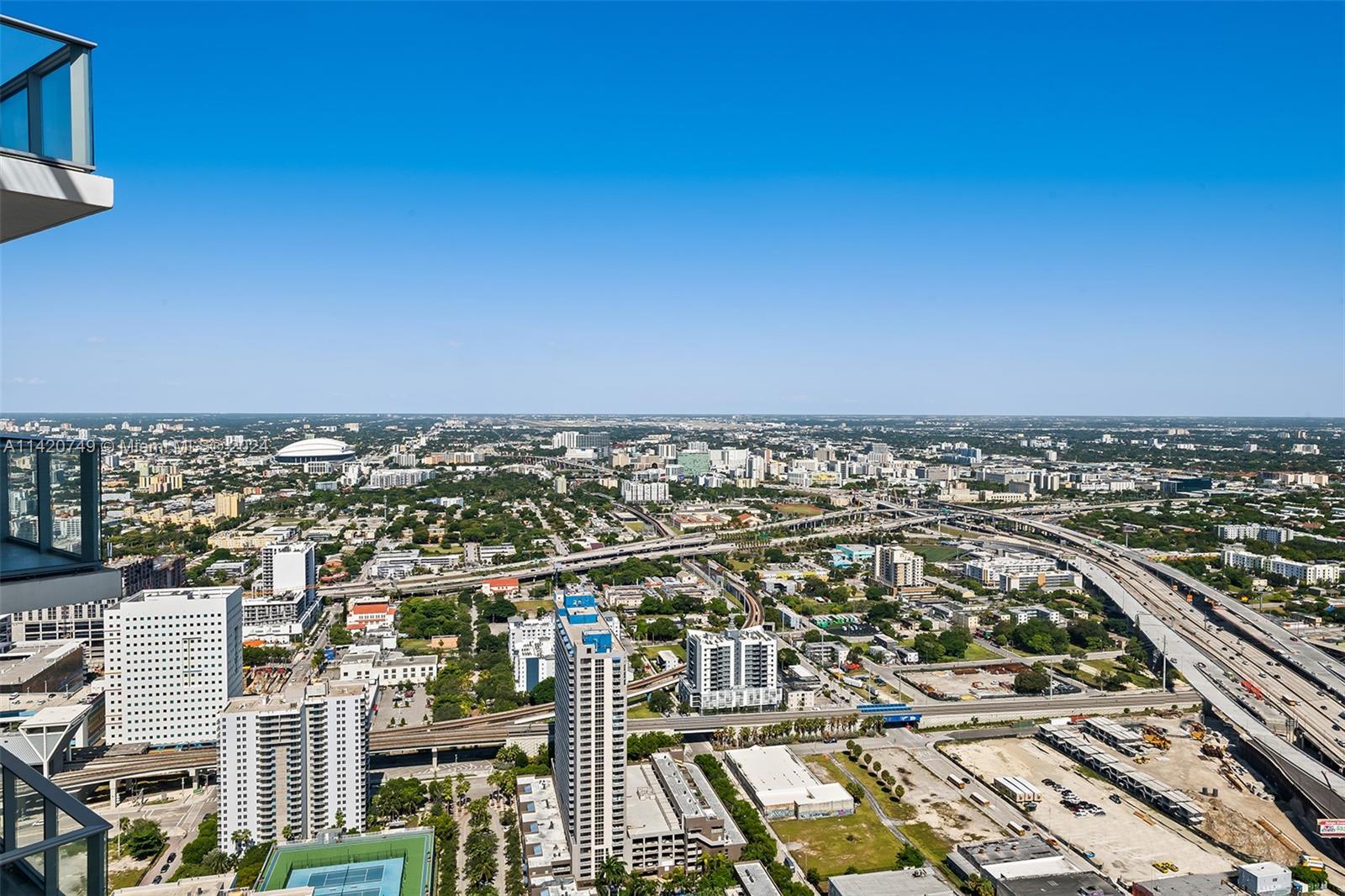 PARAMOUNT MIAMI WORLDCENT - Residential