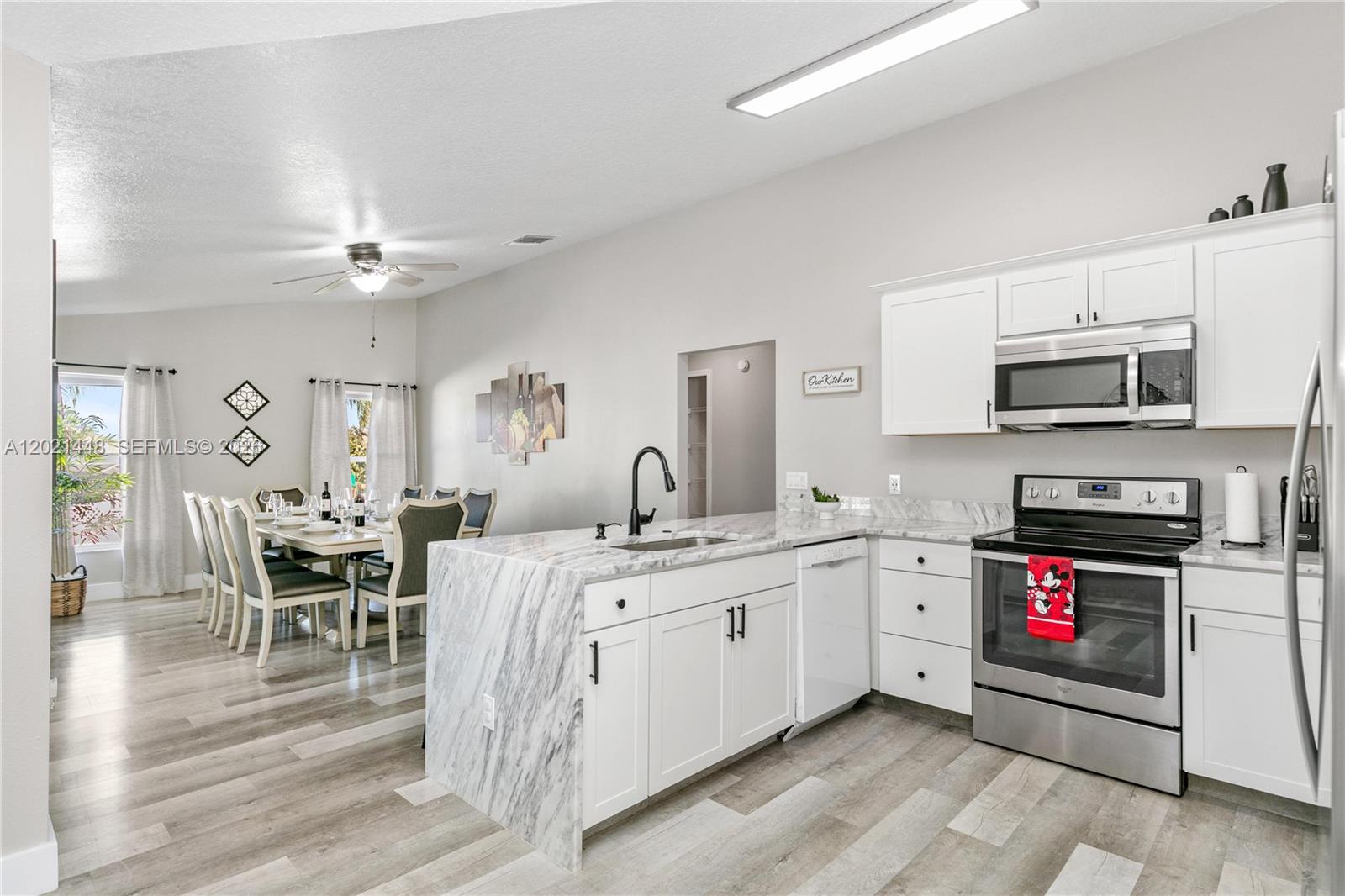 LOMA VISTA SECTION ONE - Residential