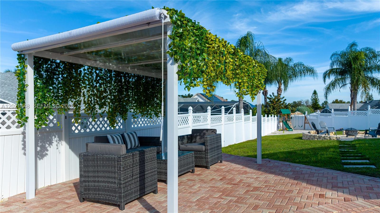 LOMA VISTA SECTION ONE - Residential