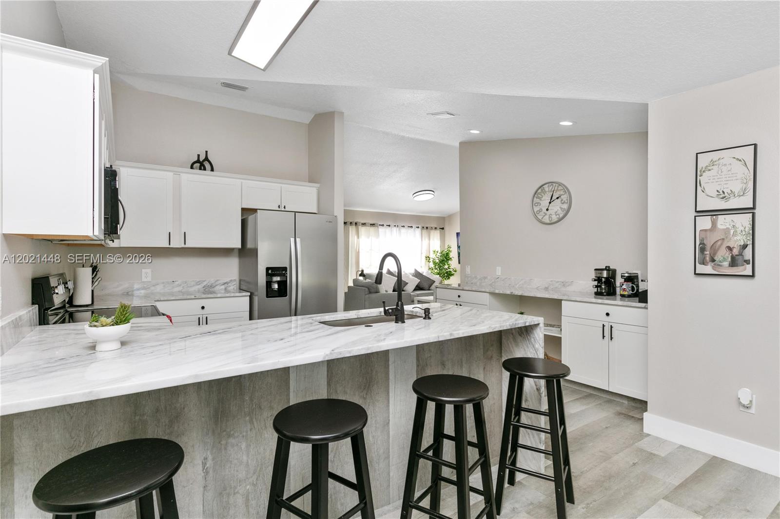 LOMA VISTA SECTION ONE - Residential