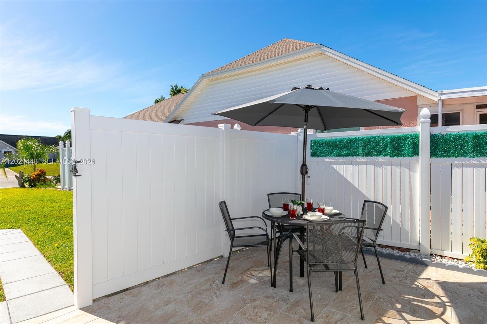 LOMA VISTA SECTION ONE - Residential