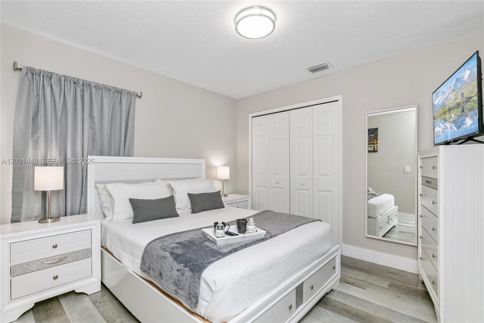 LOMA VISTA SECTION ONE - Residential
