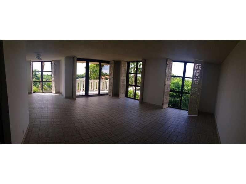 TOWERS OF KEY BISCAYNE CO - Residential Lease