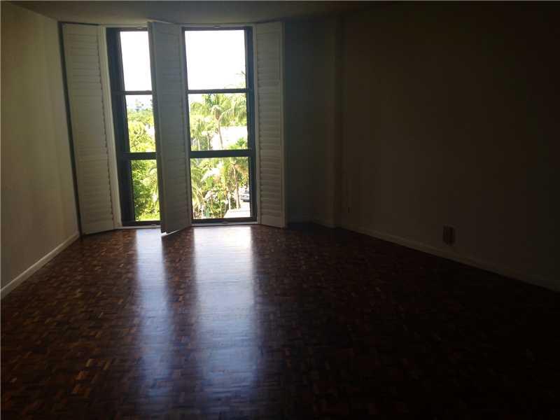 TOWERS OF KEY BISCAYNE CO - Residential Lease