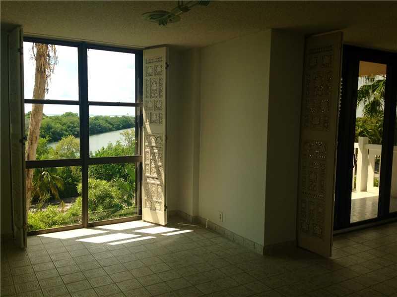 TOWERS OF KEY BISCAYNE CO - Residential Lease