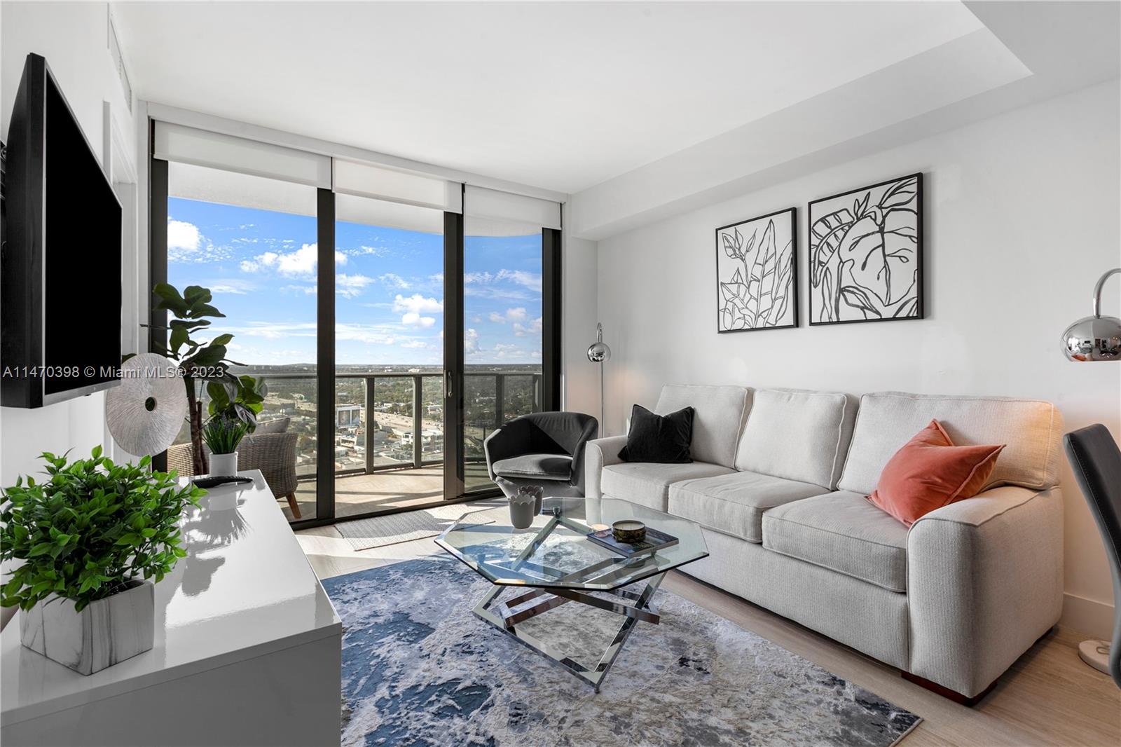3401 MIDTOWN CONDO - Residential Lease