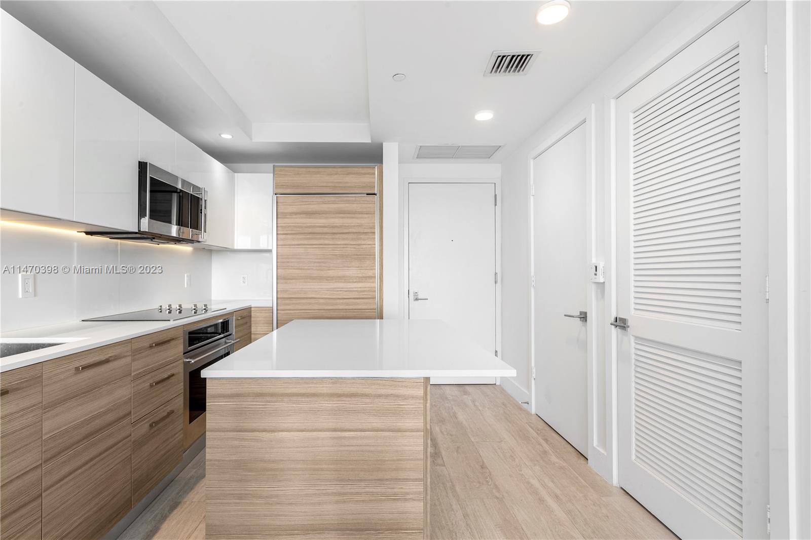 3401 MIDTOWN CONDO - Residential Lease