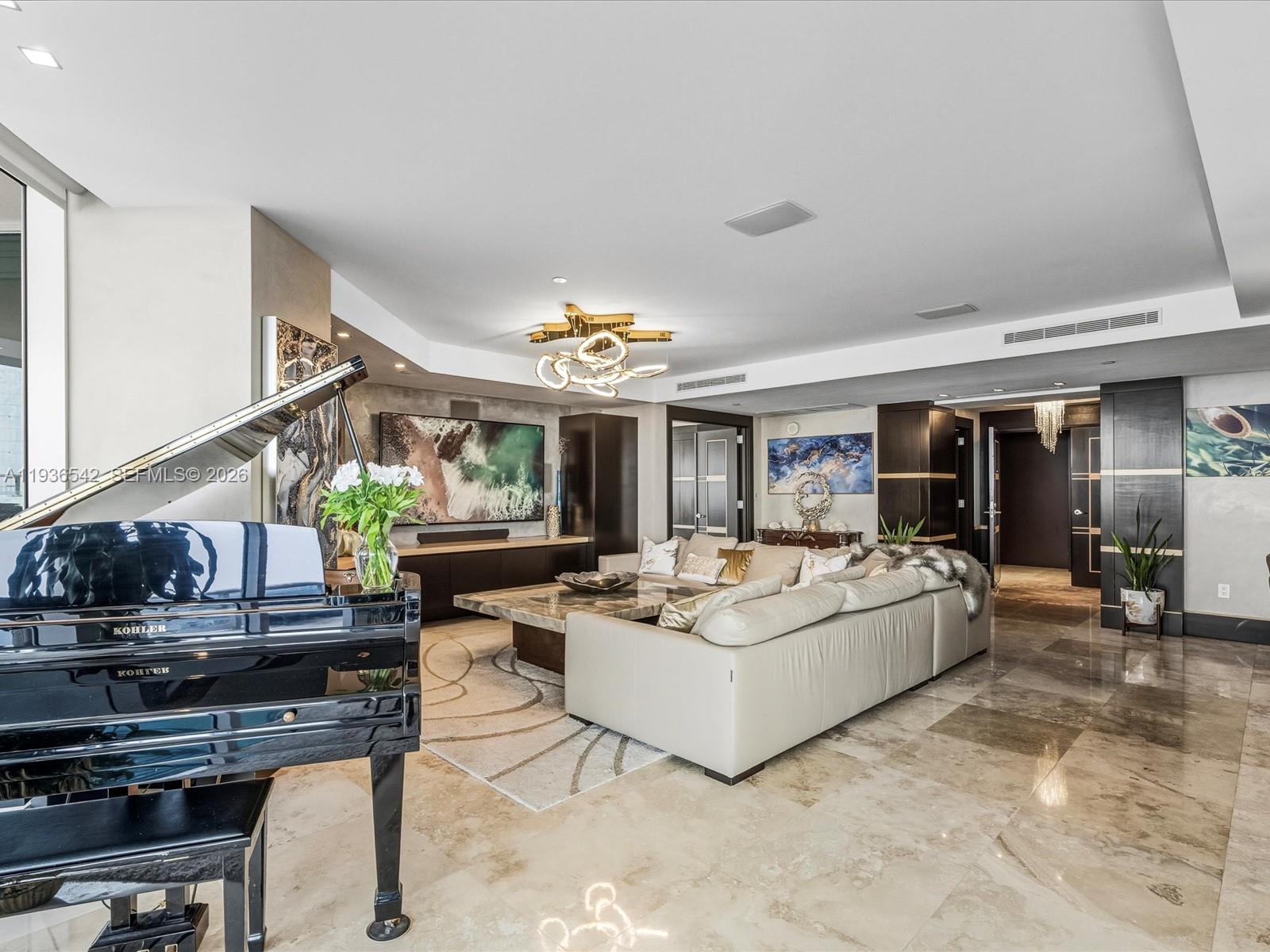 TRUMP ROYALE CONDO - Residential
