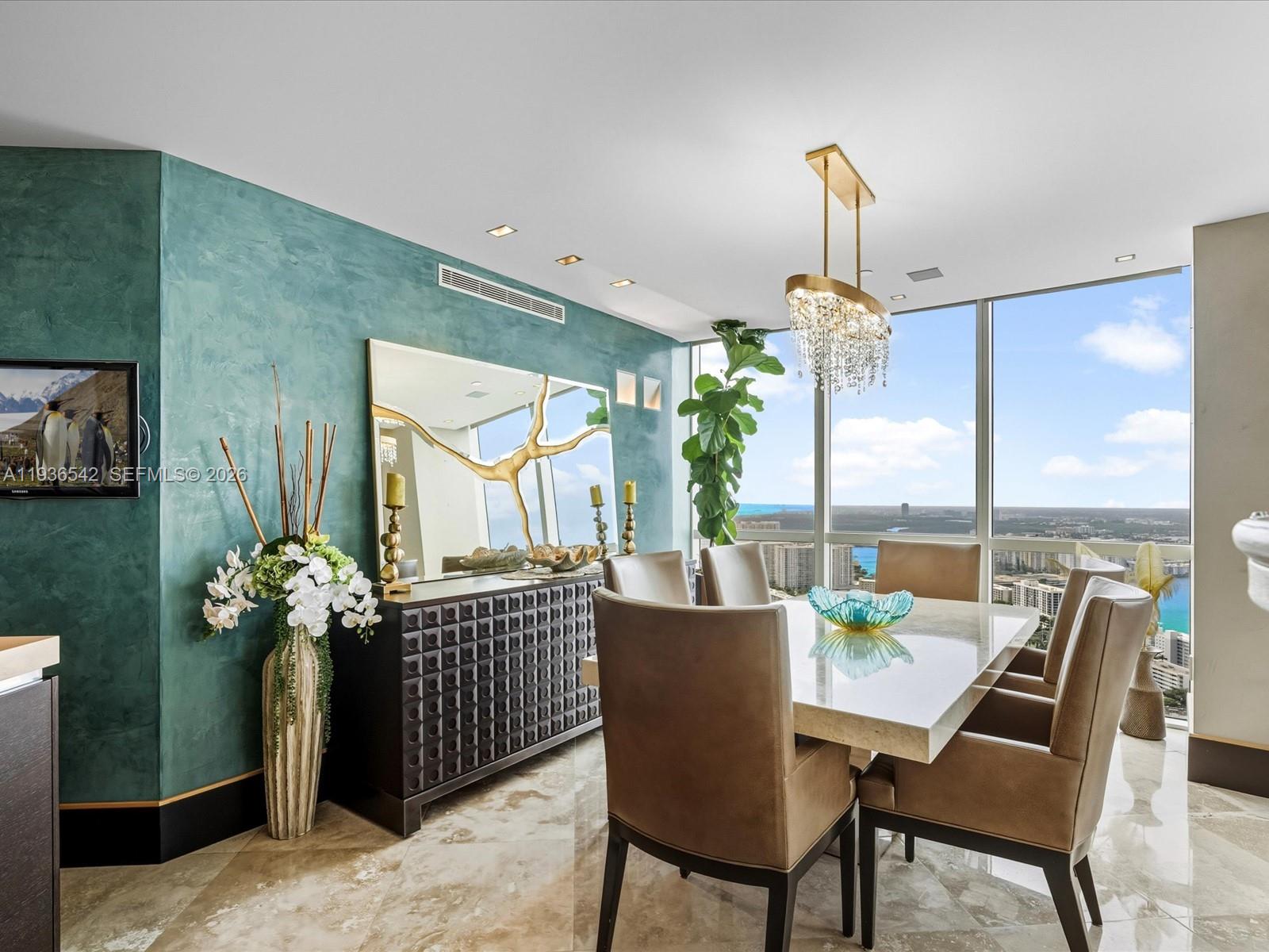 TRUMP ROYALE CONDO - Residential