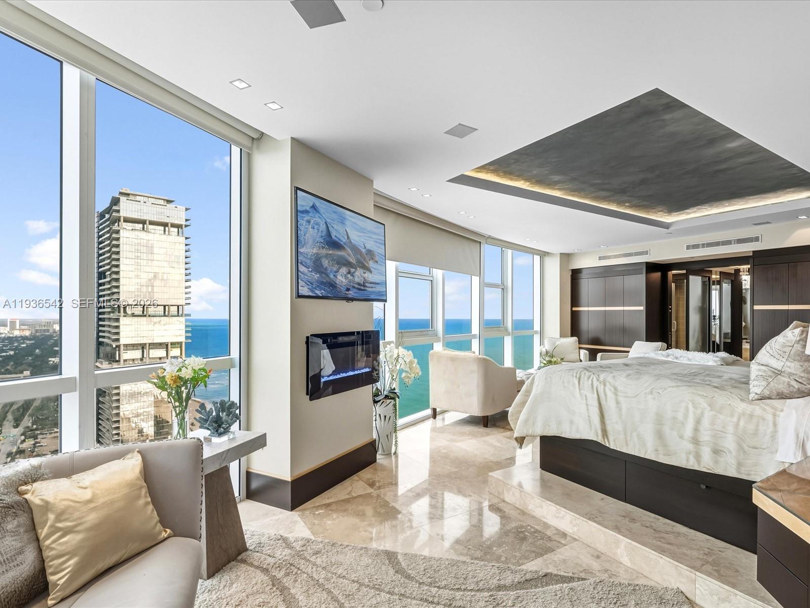 TRUMP ROYALE CONDO - Residential