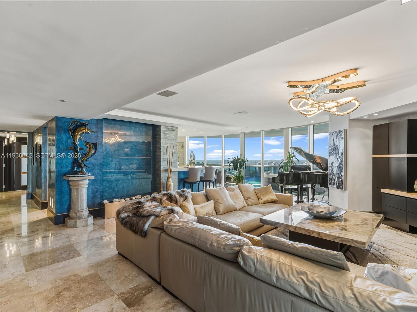TRUMP ROYALE CONDO - Residential