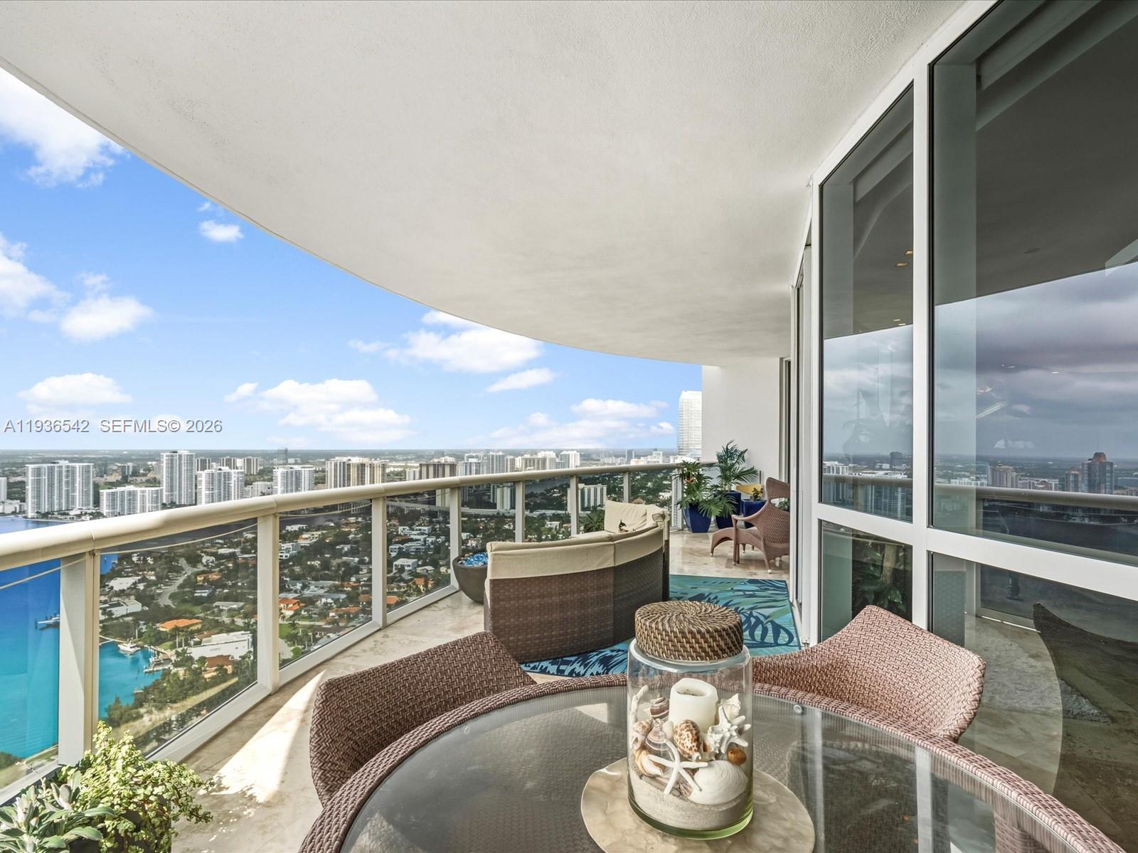 TRUMP ROYALE CONDO - Residential