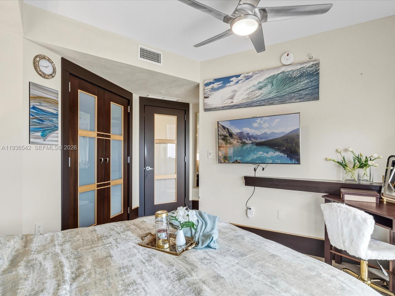 TRUMP ROYALE CONDO - Residential