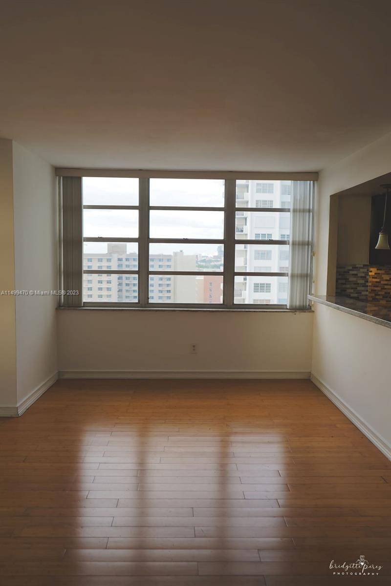 COMMODORE PLAZA CONDO - Residential