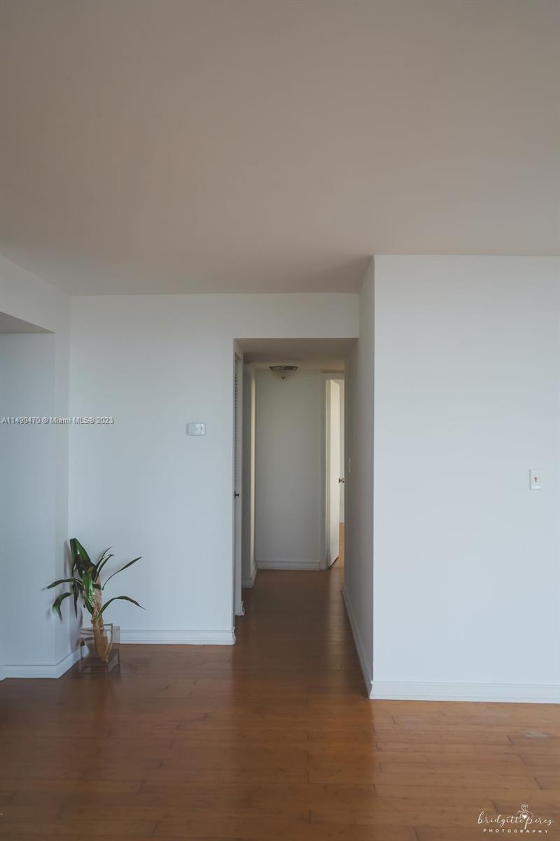 COMMODORE PLAZA CONDO - Residential