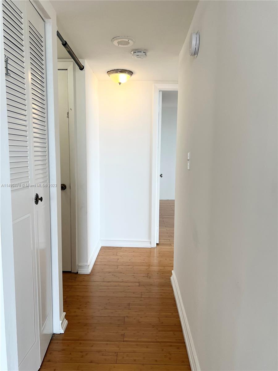 COMMODORE PLAZA CONDO - Residential