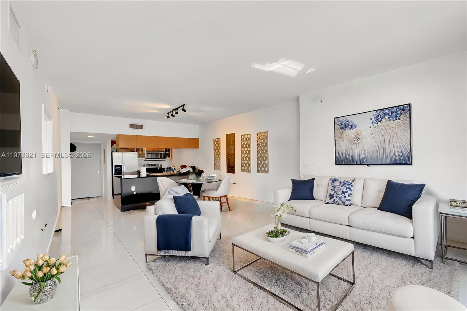 OPERA TOWER CONDO - Residential