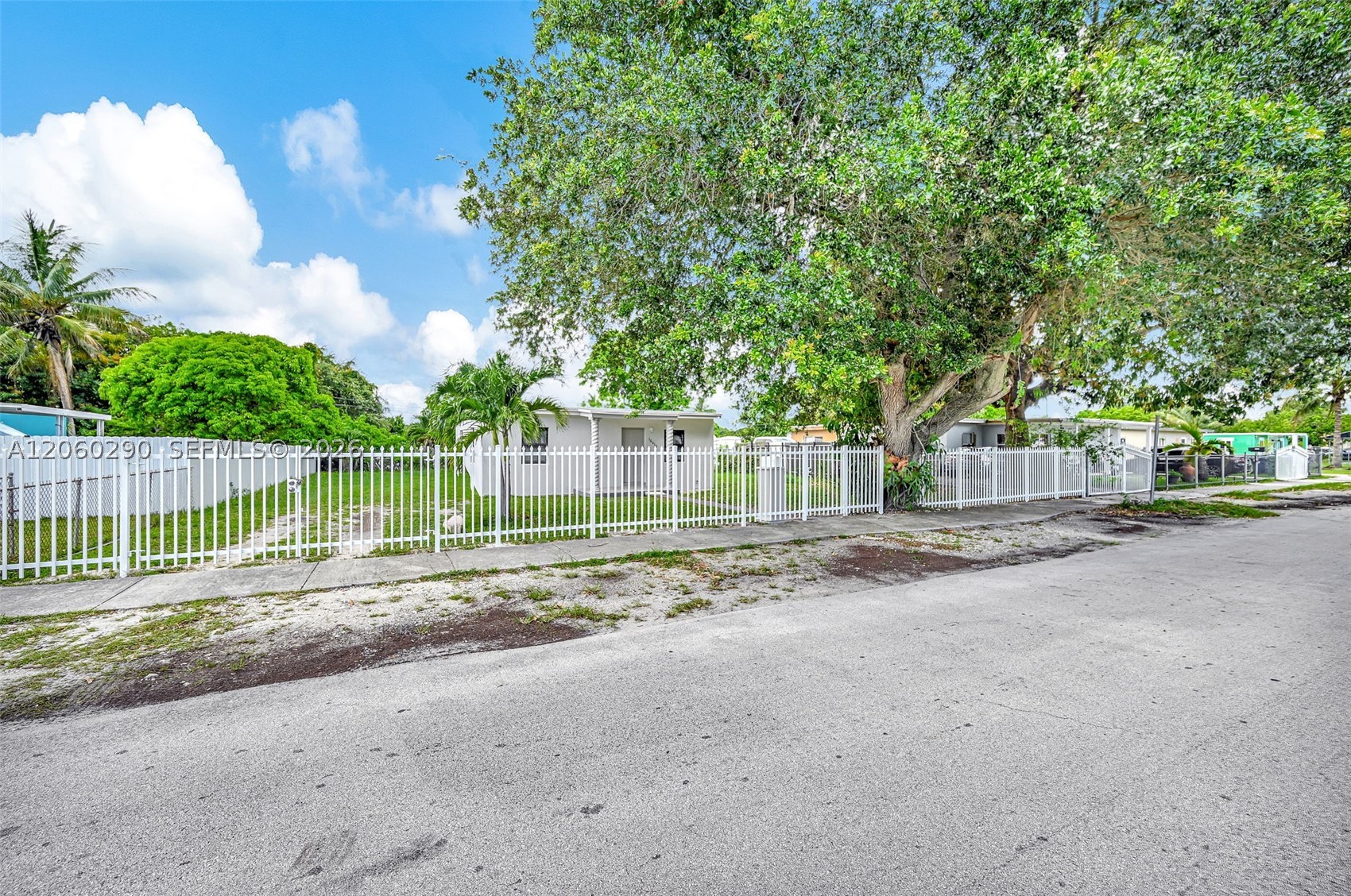 BUNCHE PARK - Residential