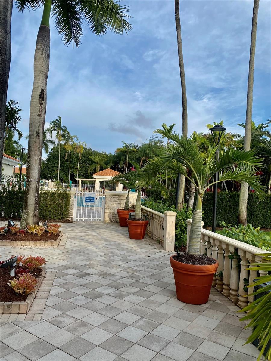 DORAL COVE - Residential Lease