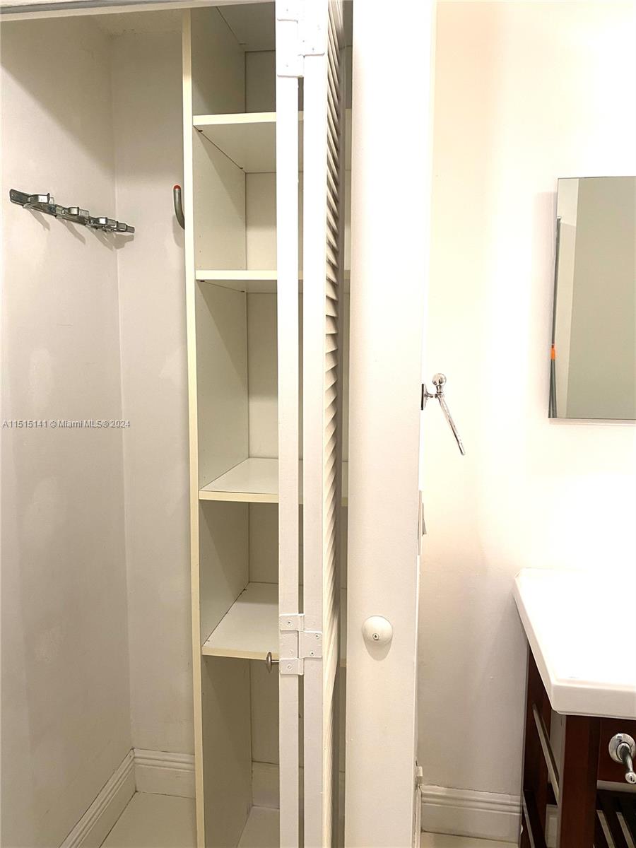 DORAL COVE - Residential Lease