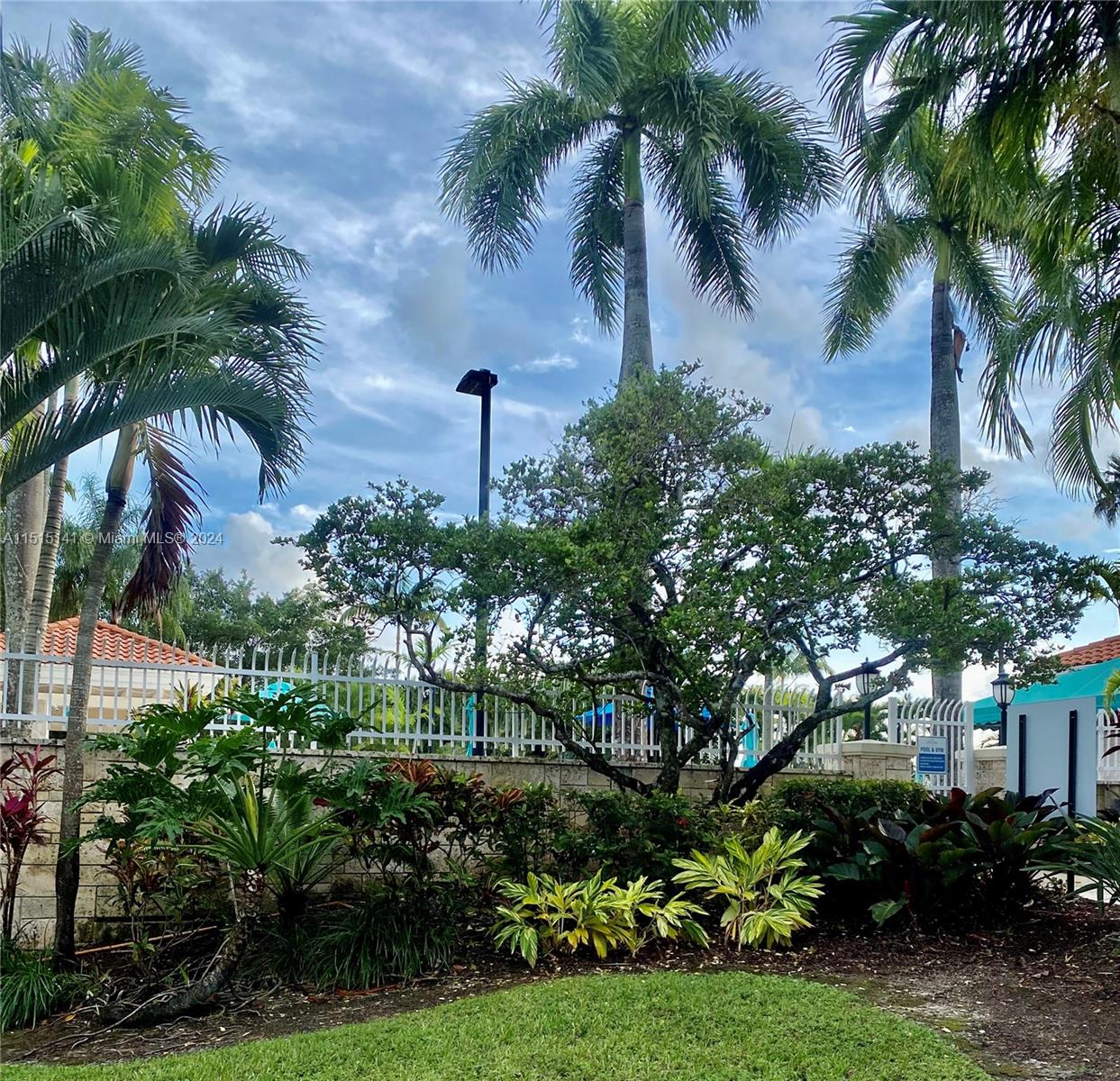 DORAL COVE - Residential Lease