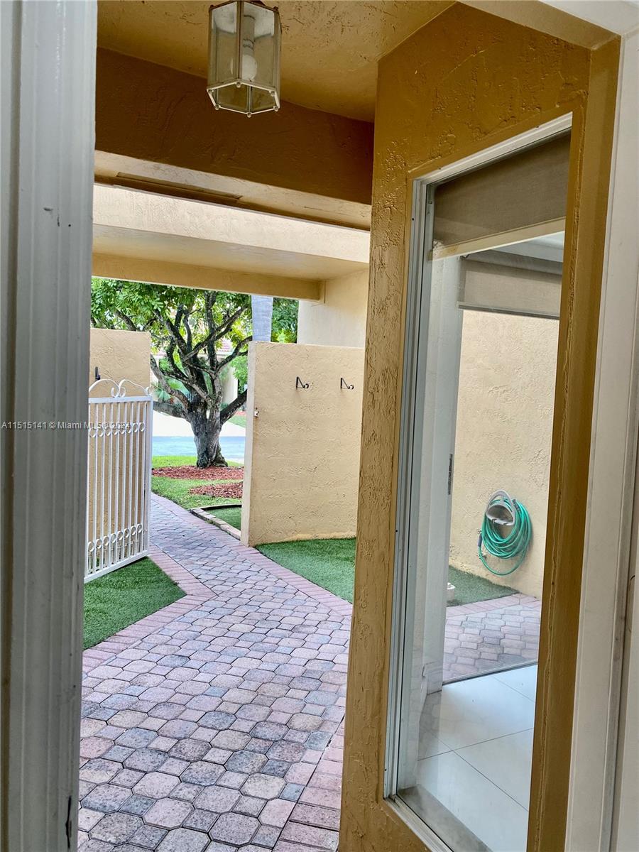 DORAL COVE - Residential Lease